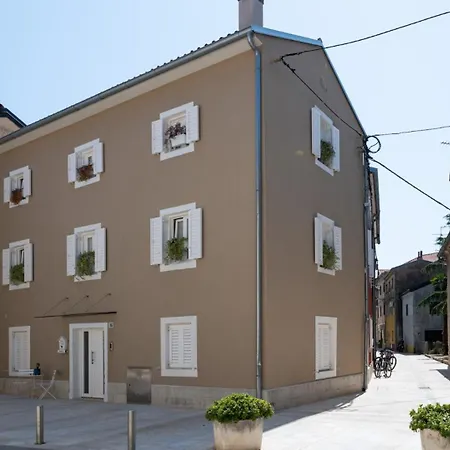 Casa Antica Novigrad Center By Guide *